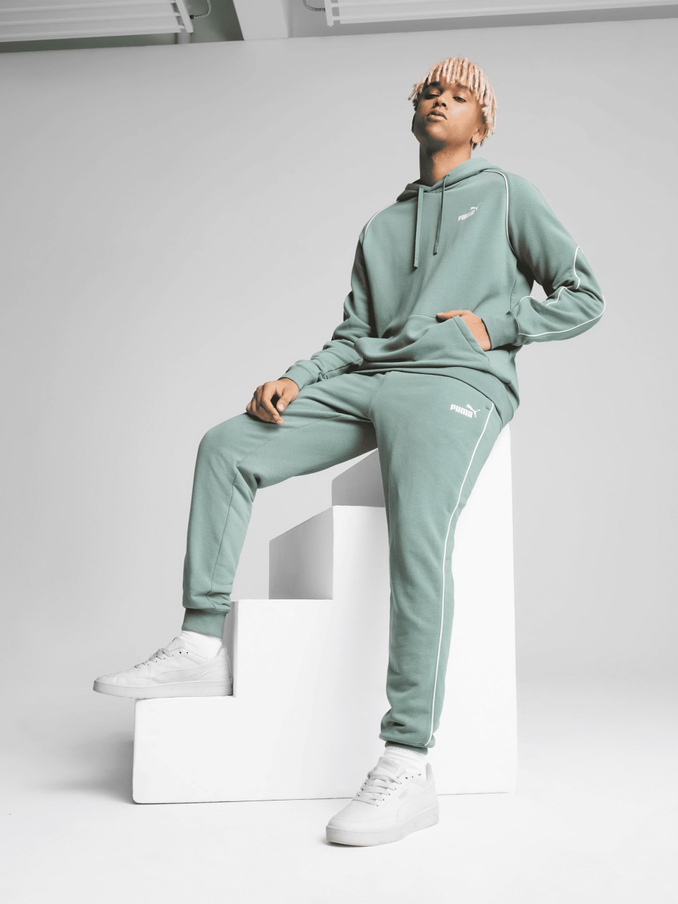 Штани чоловічі Puma SPORT Sweatpants зелені 68462130 — фото 6 — Sport City Штани чоловічі Puma SPORT Sweatpants зелені 68462130 — фото 6