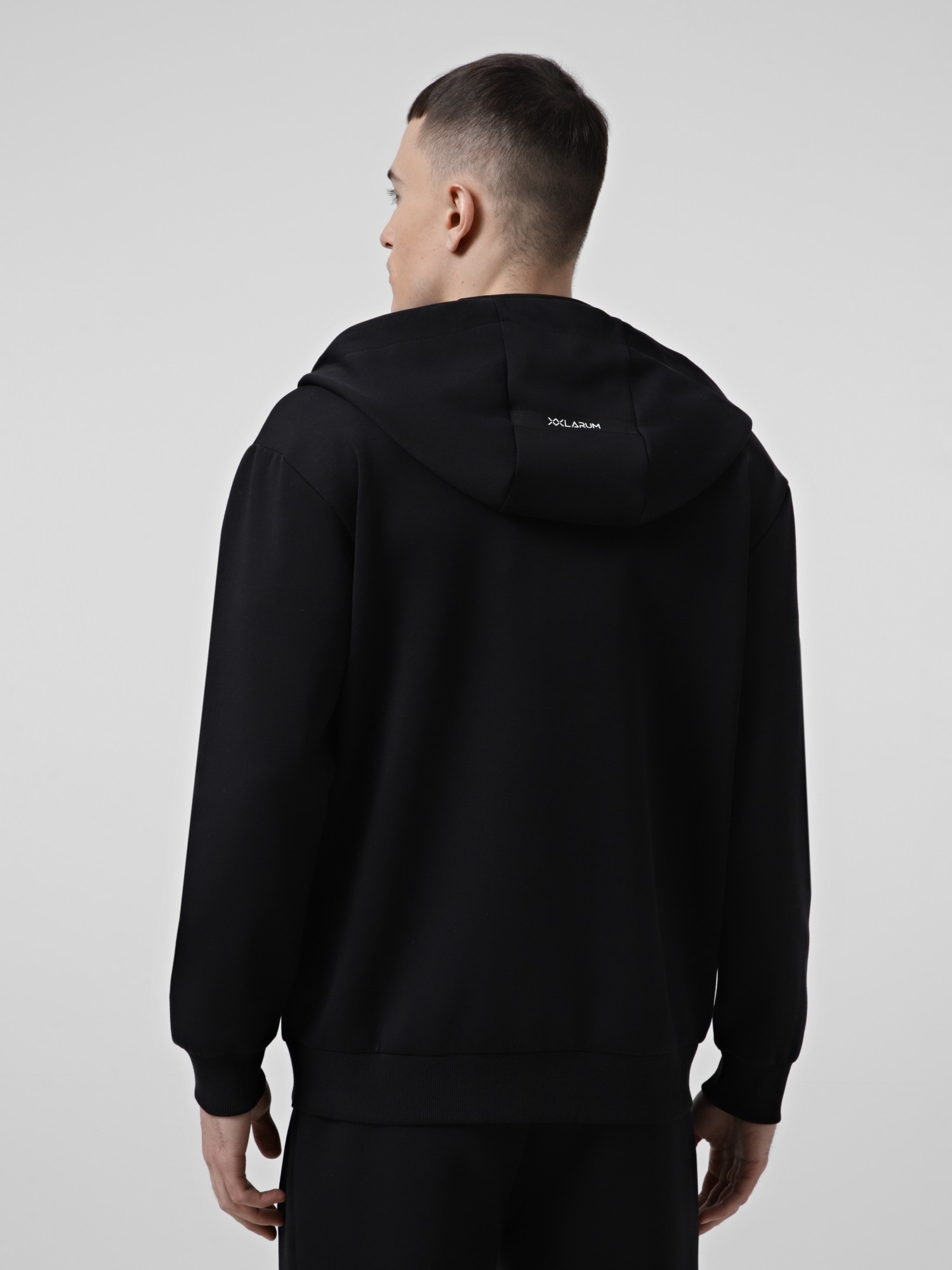 Толстовка чоловіча Larum Sylva чорна 302516-010 изображение 3