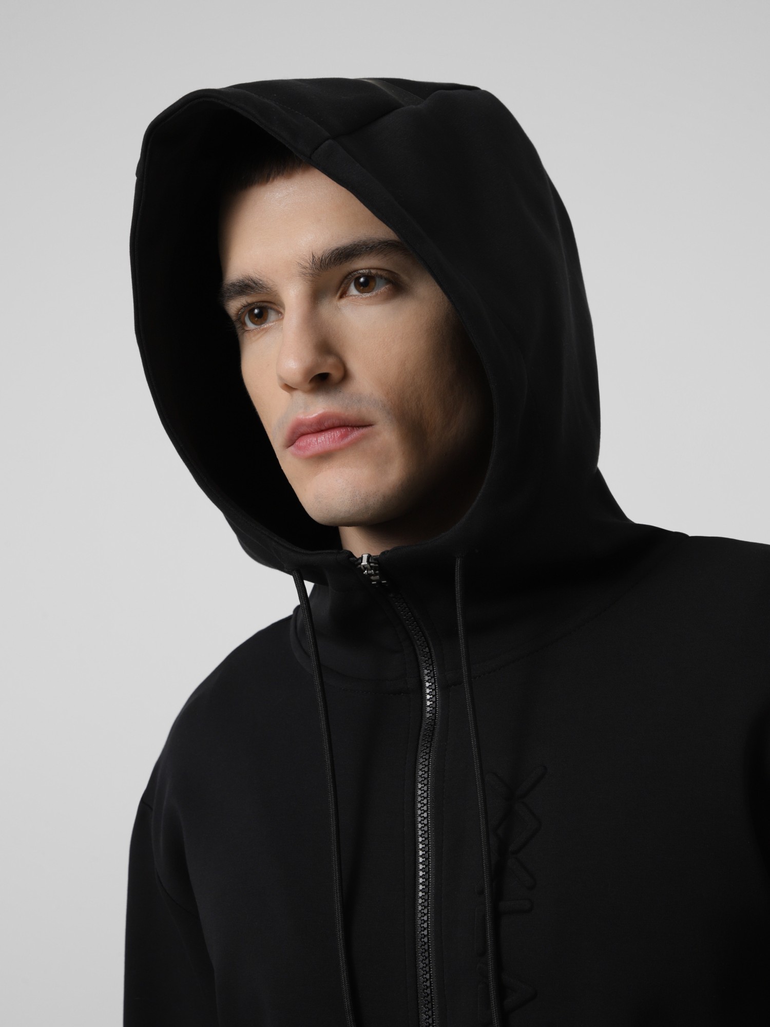 Толстовка чоловіча Larum Sylva чорна 302516-010 изображение 4