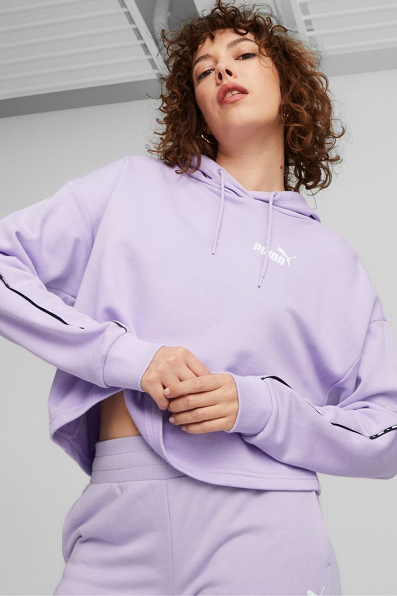 Толстовка жіноча Puma PUMA POWER Tape Hoodie фіолетова 67363225 изображение 2