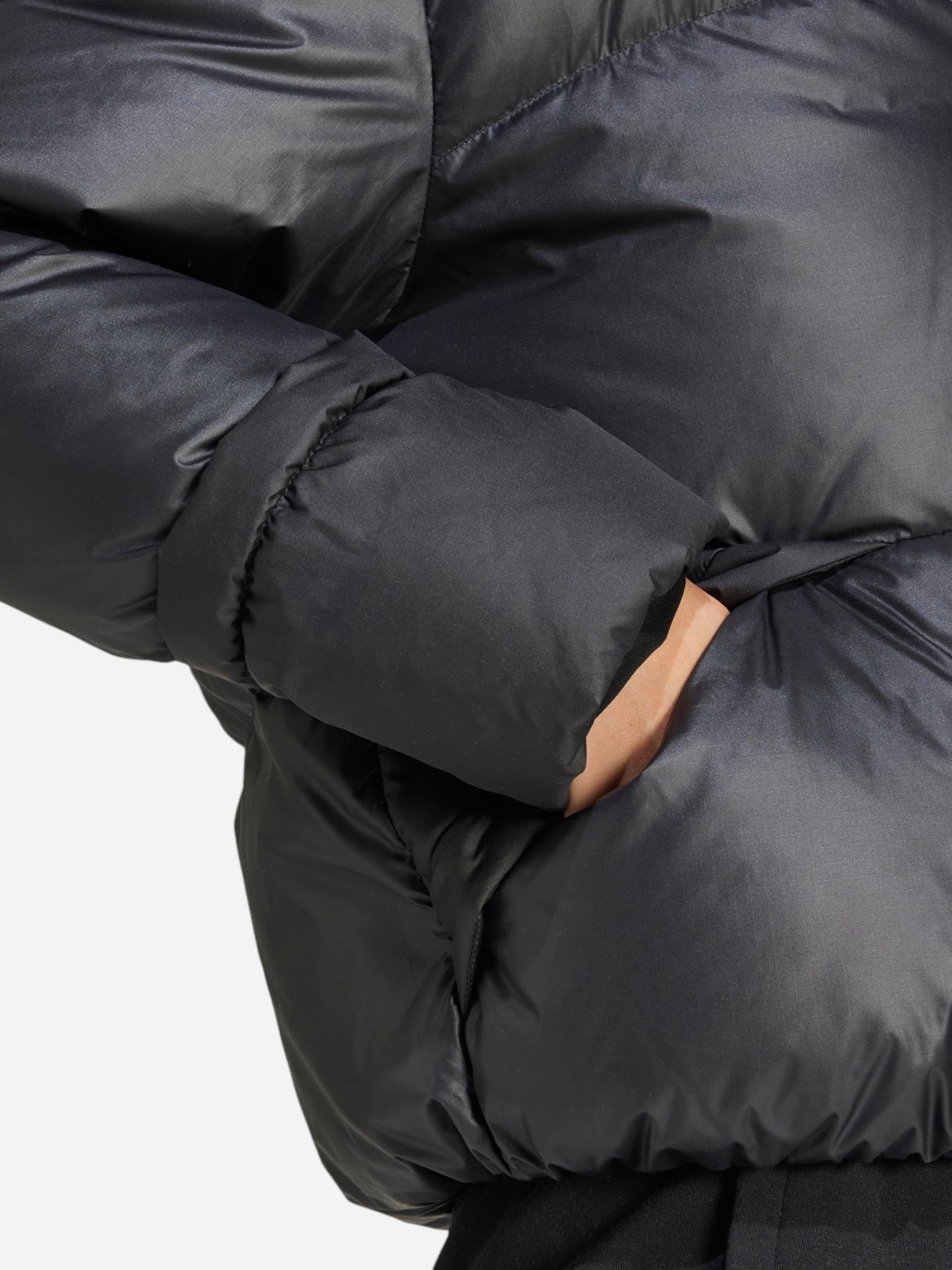 Куртка жіноча Adidas W BIG BAFFLE J чорна IV9771 изображение 6