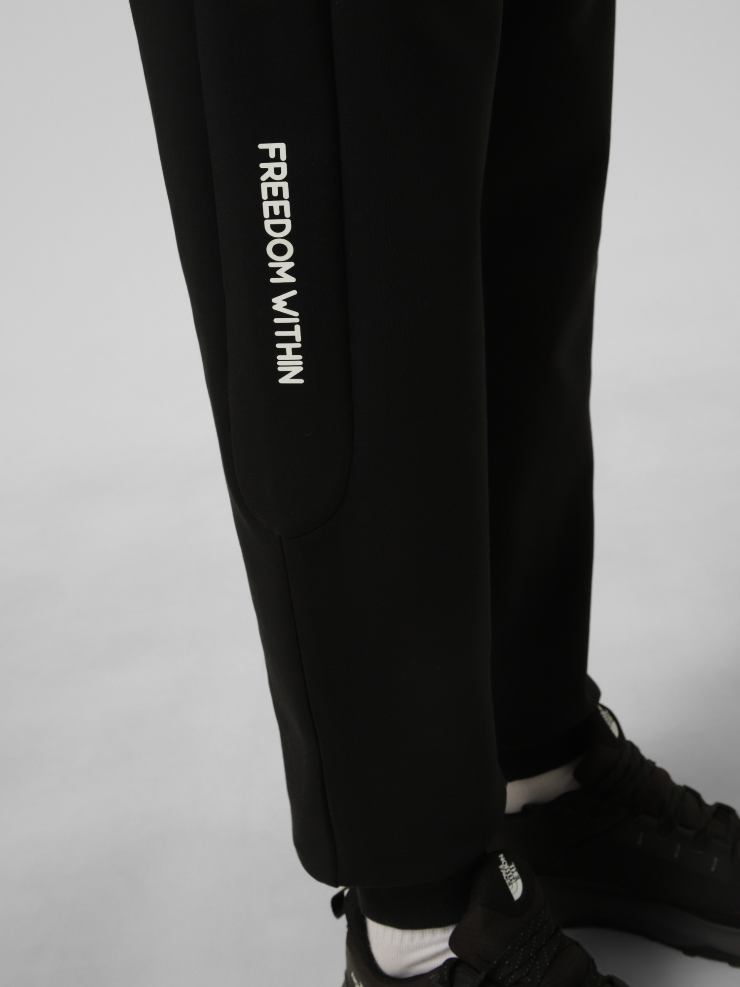 Штани чоловічі Larum Tressa чорні 302517-010 изображение 4