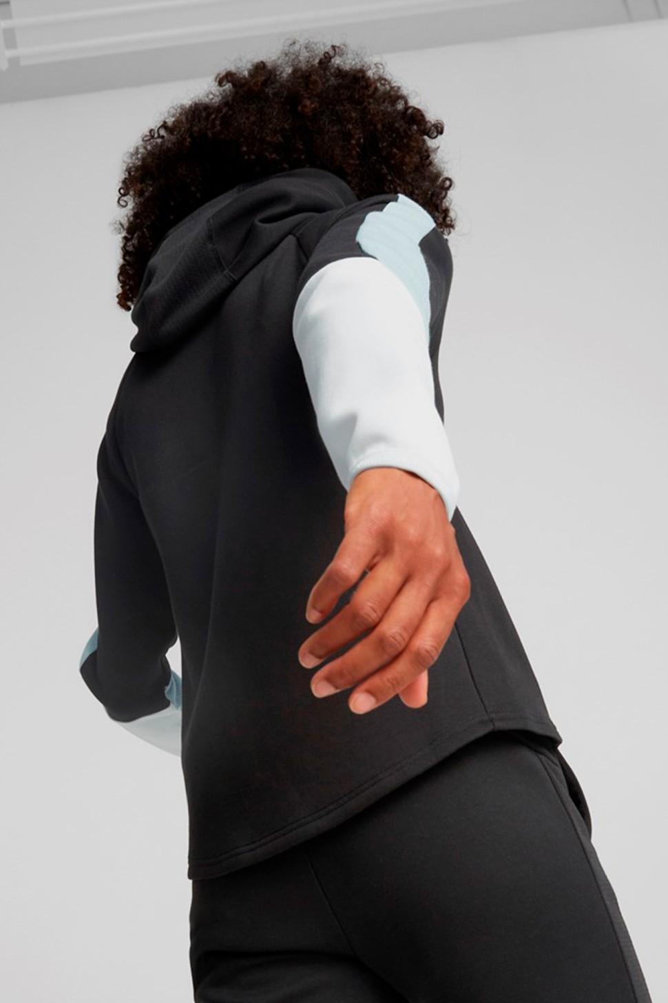 Толстовка жіноча Puma Evostripe Full-Zip Hoodie 84980901 — фото 3