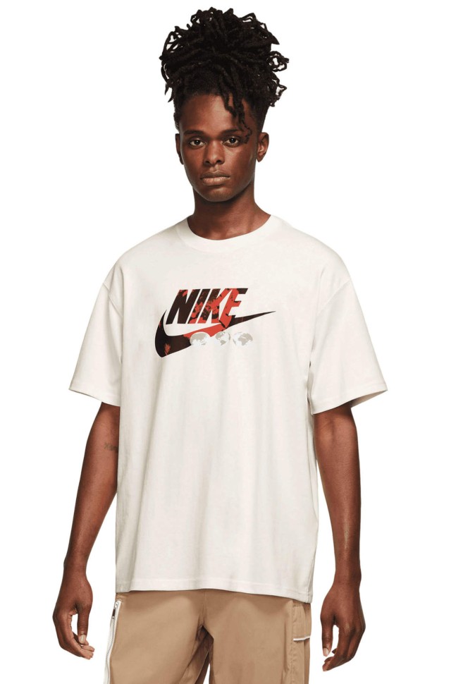 Футболка чоловіча Nike M NSW TEE M90 BRING IT OUT HBR молочна FB9809-133 изображение 2