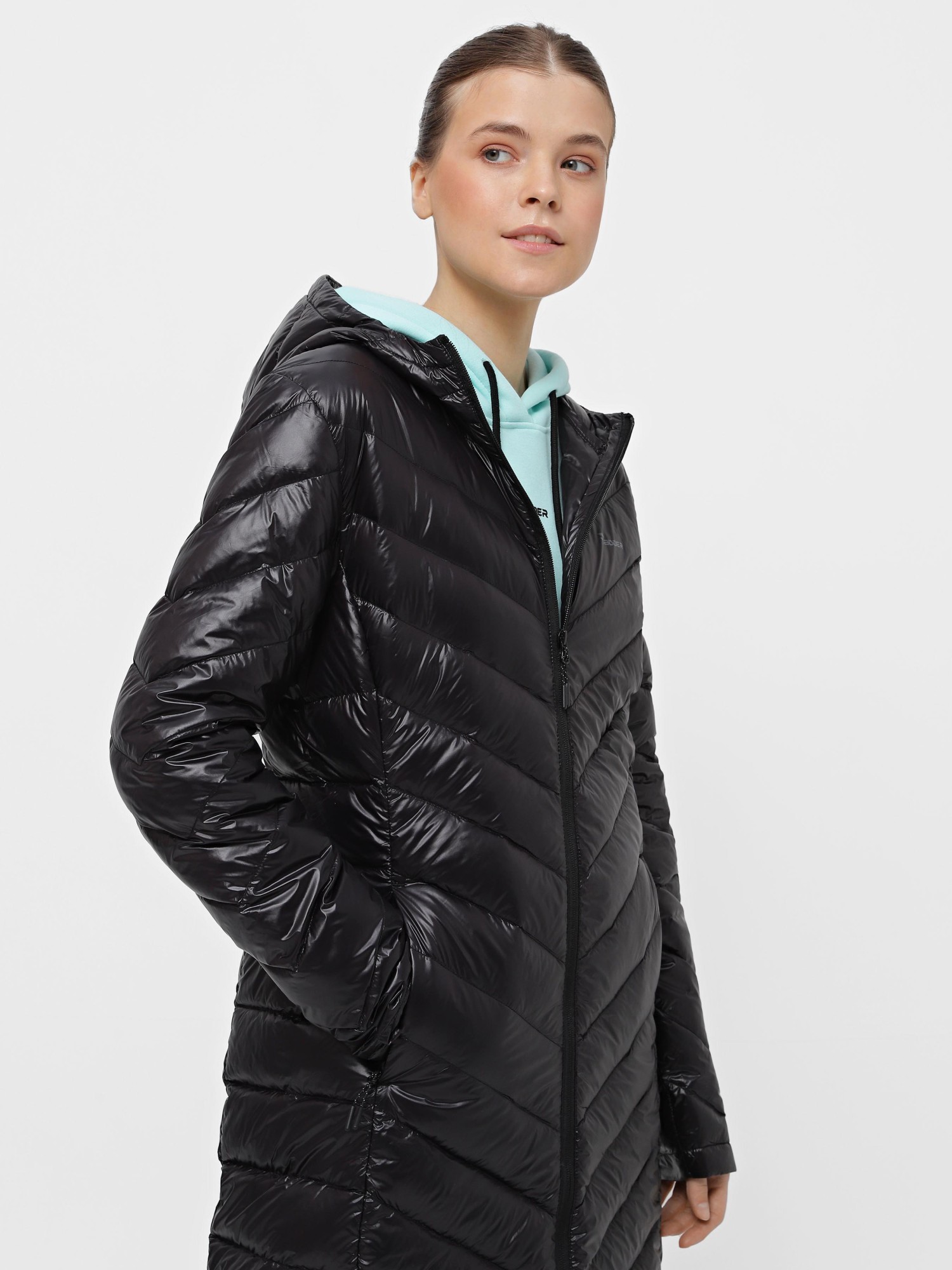 Куртка пухова жіноча Larica Radder чорна 122406-010  изображение 3