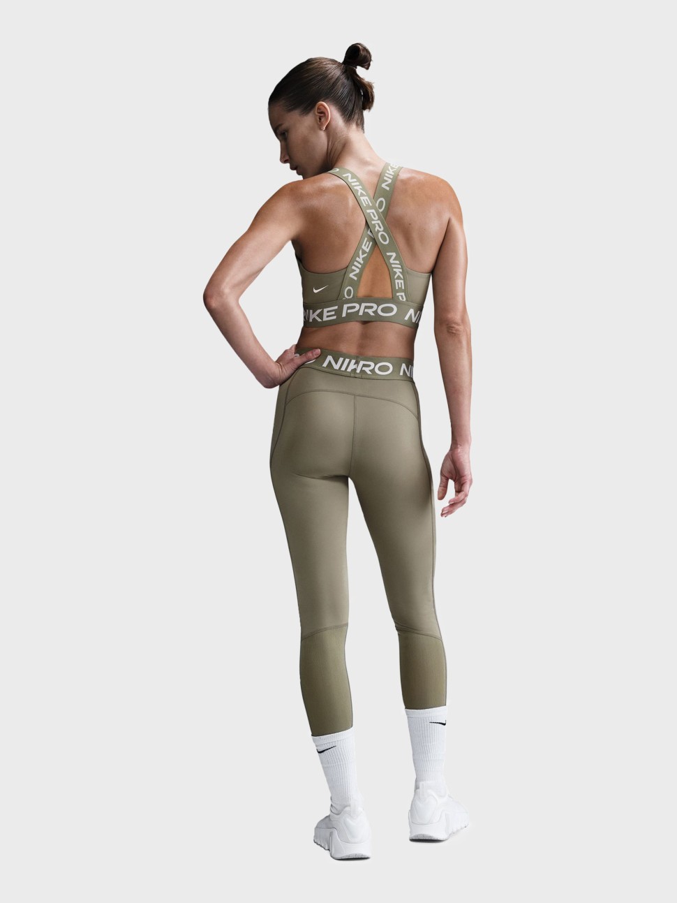 Легінси жіночі Nike W NP 365 TIGHT хакі CZ9779-320 — фото 6