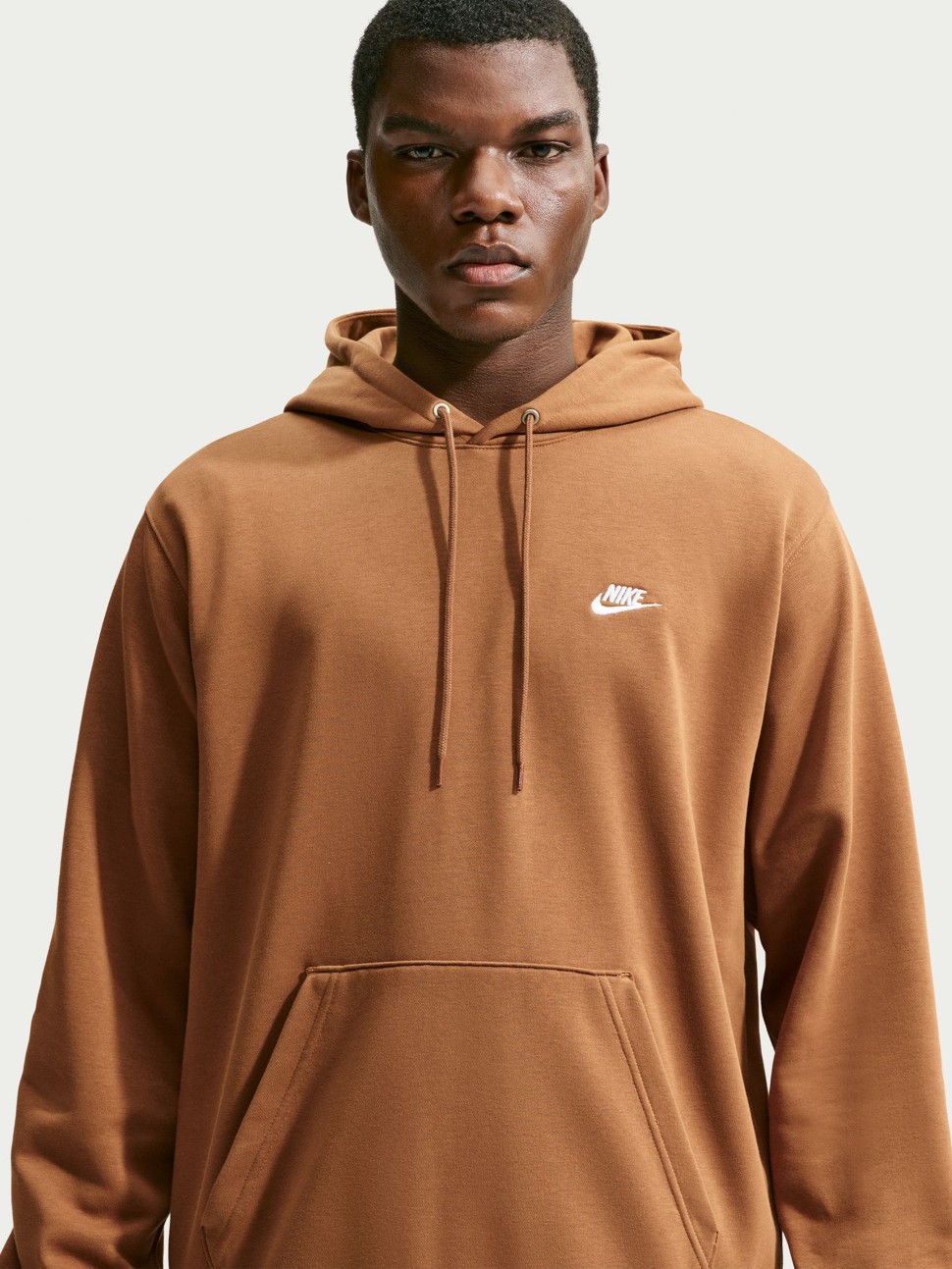 Толстовка мужская Nike M NK CLUB FT PO HOODIE песочная FN3866-270 — фото 4 — Sport City Толстовка мужская Nike M NK CLUB FT PO HOODIE песочная FN3866-270 — фото 4