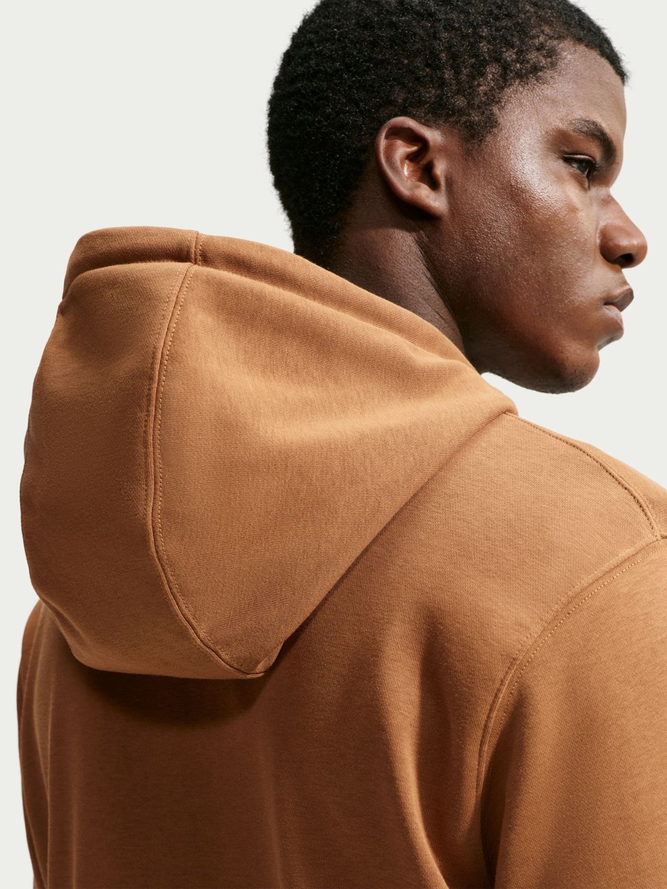 Толстовка мужская Nike M NK CLUB FT PO HOODIE песочная FN3866-270 — фото 5 — Sport City Толстовка мужская Nike M NK CLUB FT PO HOODIE песочная FN3866-270 — фото 5
