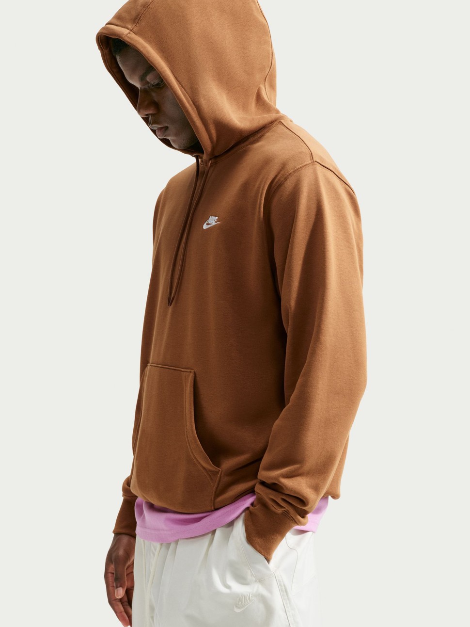Толстовка мужская Nike M NK CLUB FT PO HOODIE песочная FN3866-270 — фото 6 — Sport City Толстовка мужская Nike M NK CLUB FT PO HOODIE песочная FN3866-270 — фото 6