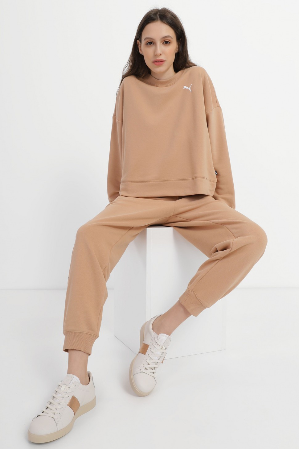 Костюм жіночий Puma Loungewear Suit бежевий 67370289 — фото 2