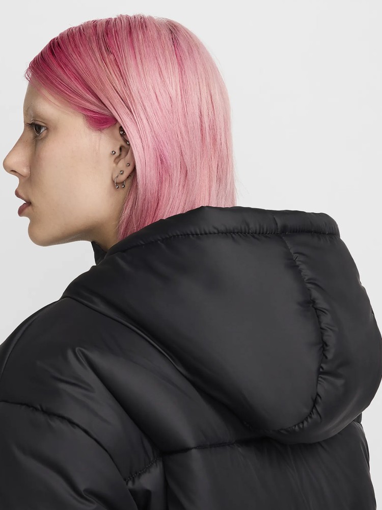 Куртка женская Nike W NSW TF SYNFL NK CLSC PFR черная FZ5899-010 изображение 7