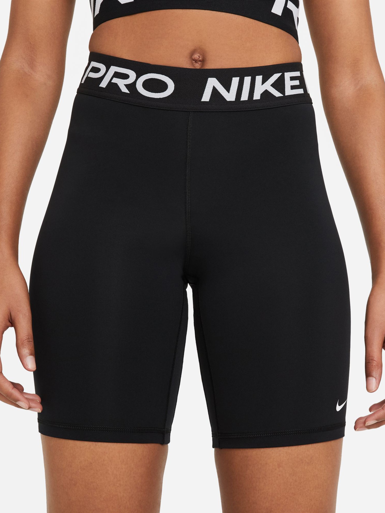 Шорти жіночі Nike W NP 365 SHORT 8IN чорні CZ9840-010 изображение 3