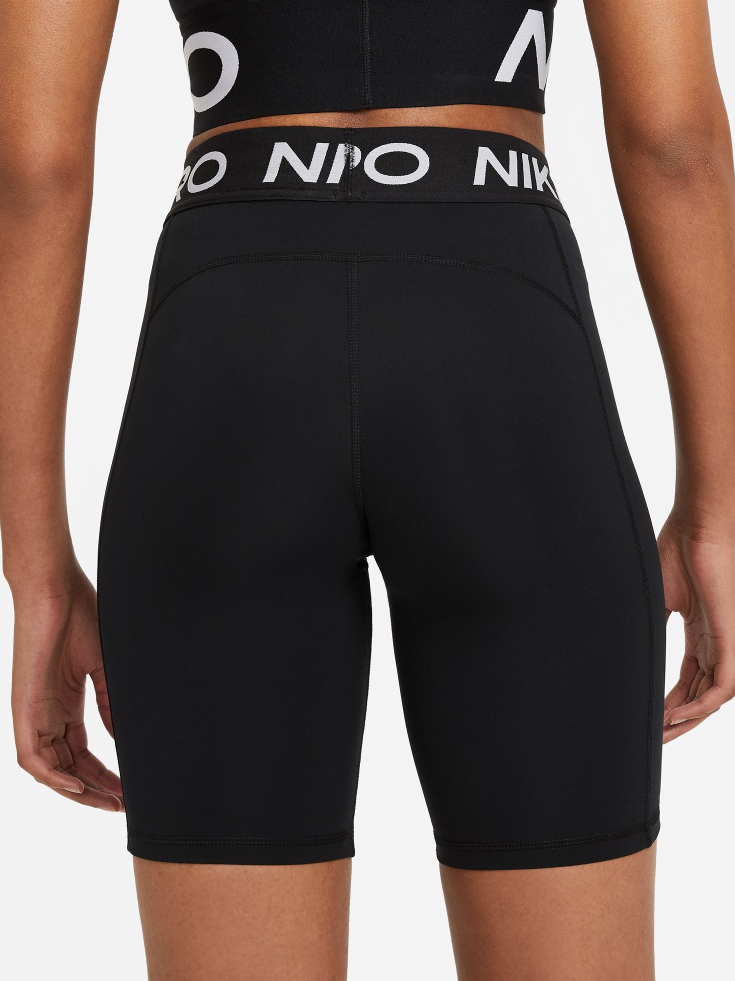 Шорти жіночі Nike W NP 365 SHORT 8IN чорні CZ9840-010 изображение 4