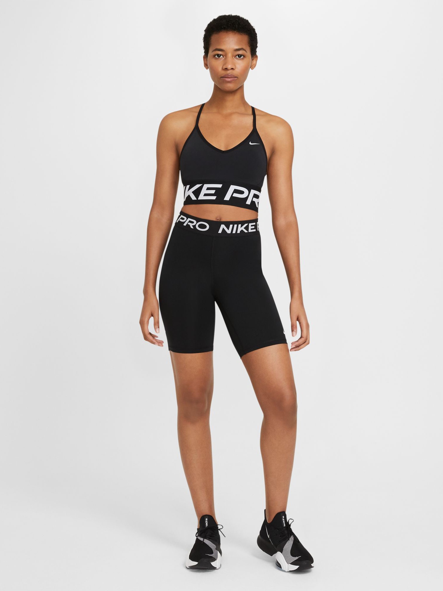 Шорти жіночі Nike W NP 365 SHORT 8IN чорні CZ9840-010 изображение 7