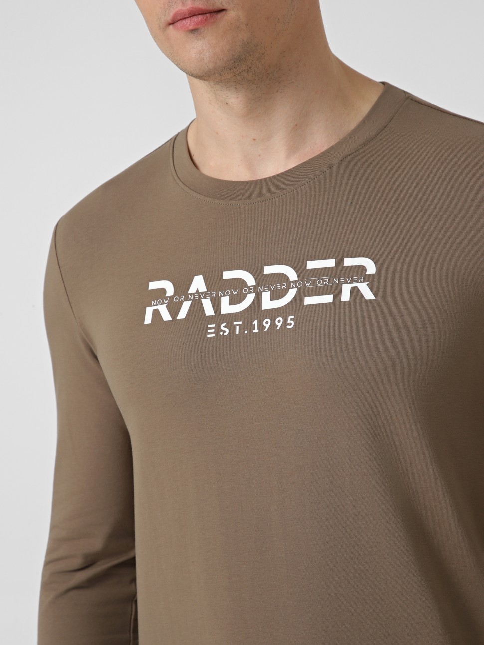 Футболка чоловіча Radder Realm хакі 442705-350 — фото 4 — Sport City Футболка чоловіча Radder Realm хакі 442705-350 — фото 4