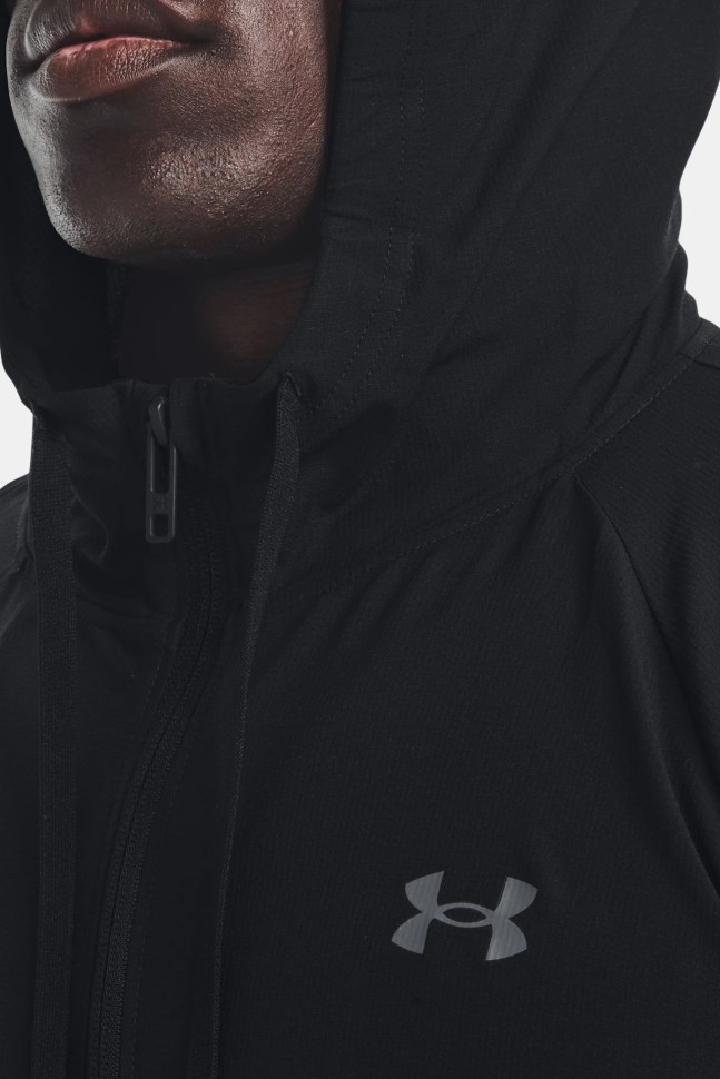 Ветровка мужская Under Armour Ua Wvn Perforated Wndbreaker черная 1370499-001 изображение 5
