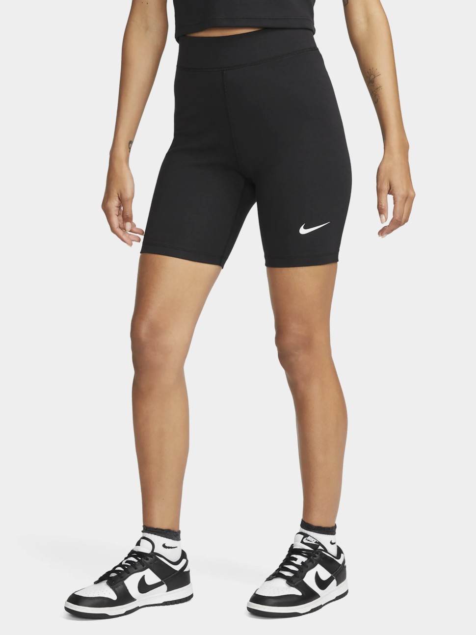 Шорти жіночі Nike W NSW NK CLSC HR 8IN SHORT чорні DV7797-010 — фото 2