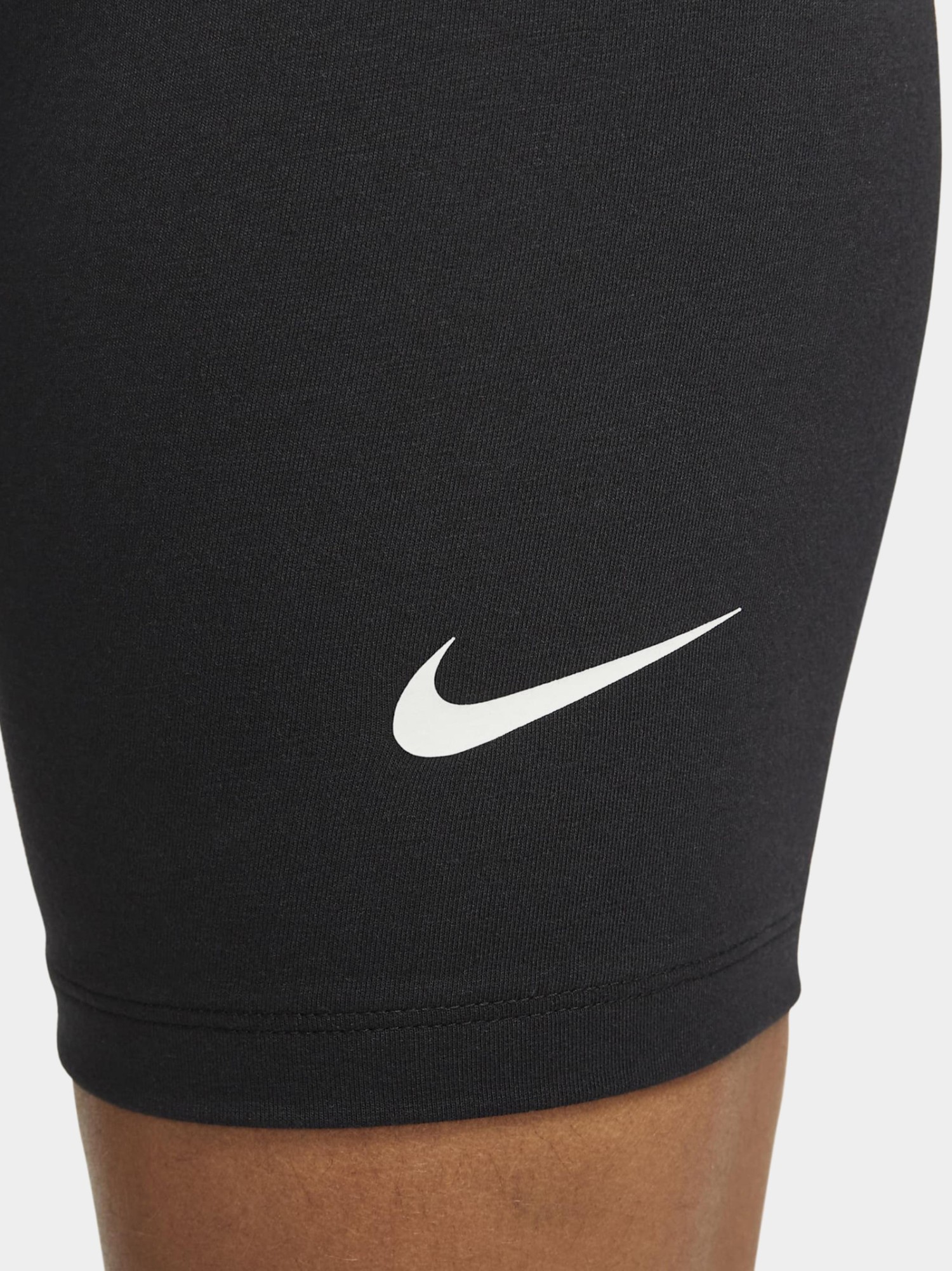 Шорты женские Nike W NSW NK CLSC HR 8IN SHORT черные DV7797-010 изображение 5