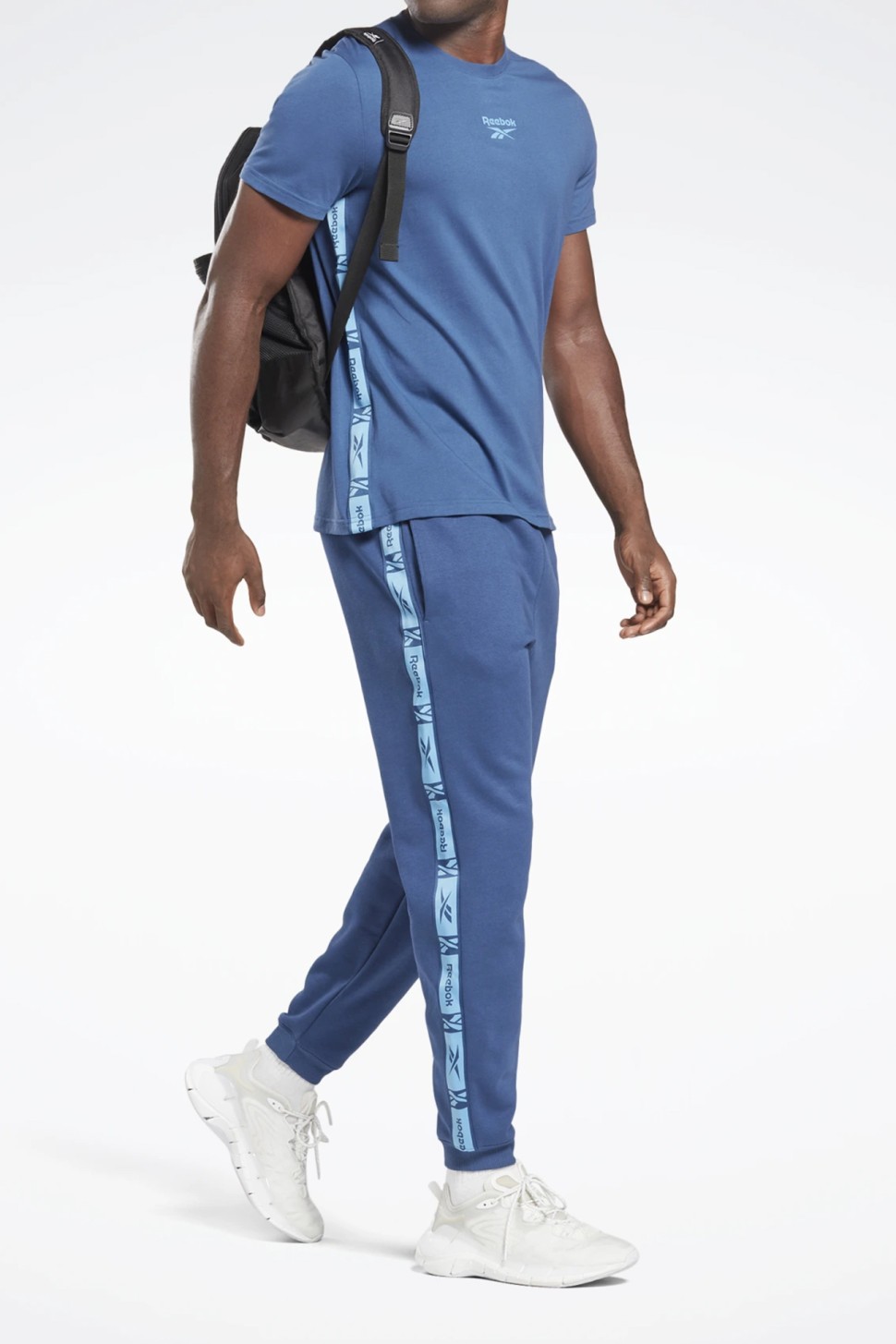 Футболка мужская Reebok Ri Tape Tee голубая HB2147 — фото 3 — Sport City Футболка мужская Reebok Ri Tape Tee голубая HB2147 — фото 3