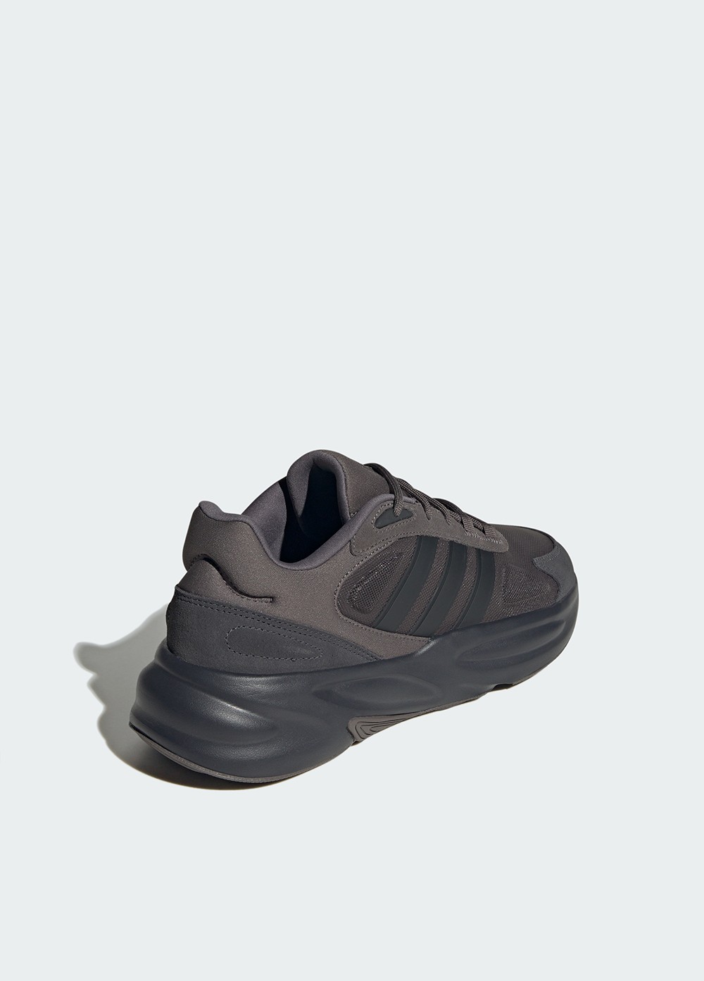 Кросівки чоловічі Adidas OZELLE графiтові IG5984 изображение 4