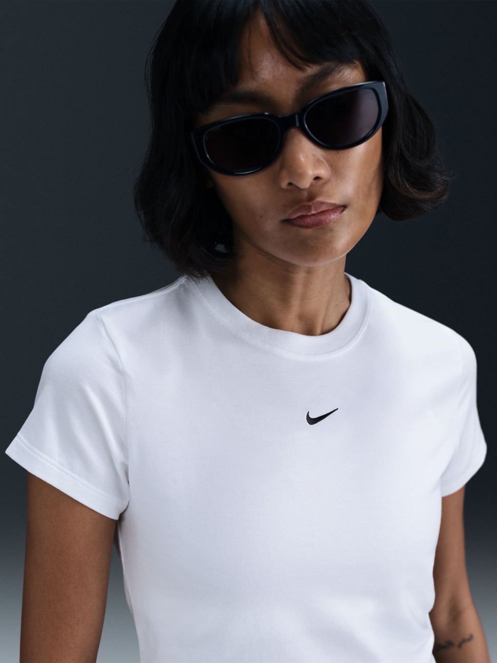 Футболка жіноча Nike W NSW NK CHLL KNT CRP біла HF9538-101 — фото 2
