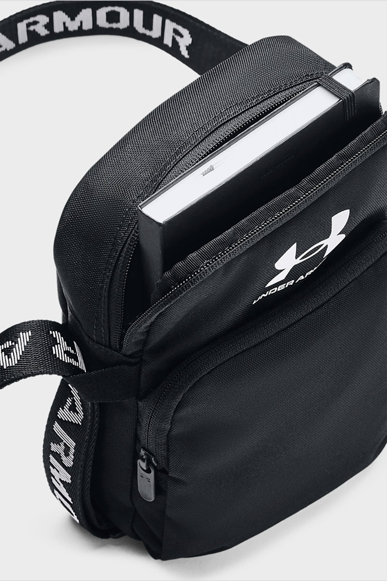 Сумка  Under Armour Ua Loudon Crossbody черная 1364192-001 изображение 3