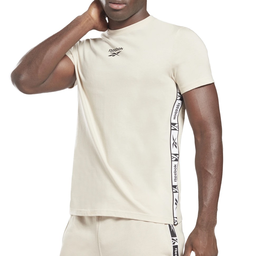 Футболка мужская Reebok Ri Tape Tee бежевая HB2150 — Sport City Футболка мужская Reebok Ri Tape Tee бежевая HB2150
