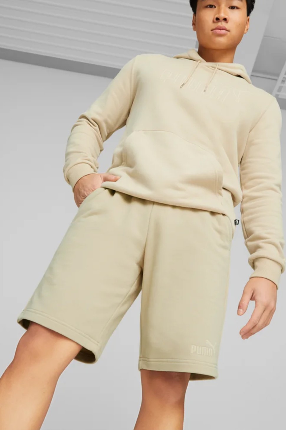 Шорти чоловічі Puma ESS ELEVATED Shorts бежеві 67517488 — фото 2