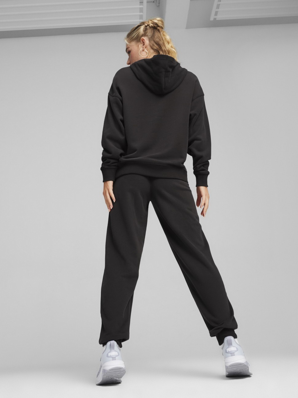 Костюм жіночий Puma Loungewear Suit TR чорний 67992001 — фото 3