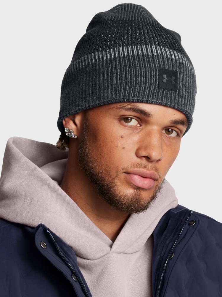 Шапка  Under Armour Launch Reflective Beanie черная 1386648-001 изображение 2