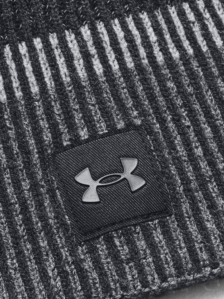 Шапка  Under Armour Launch Reflective Beanie черная 1386648-001 изображение 4