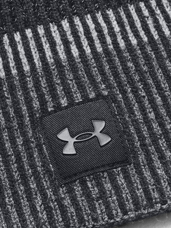 Шапка  Under Armour Launch Reflective Beanie черная 1386648-001 изображение 4