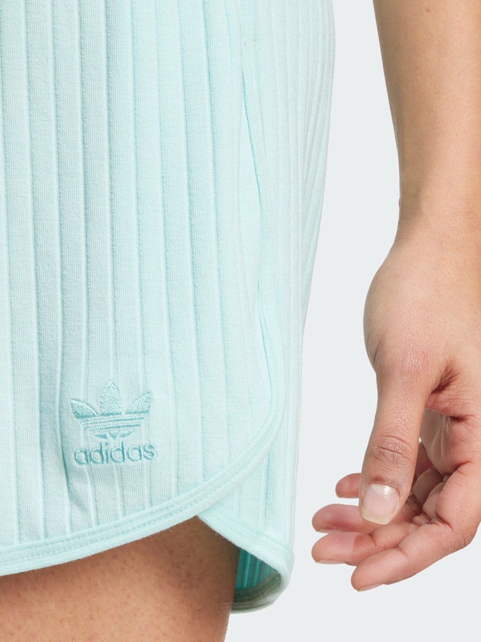 Шорти жіночі Adidas ESS WR S SSHORT блакитні JD5163 — фото 5