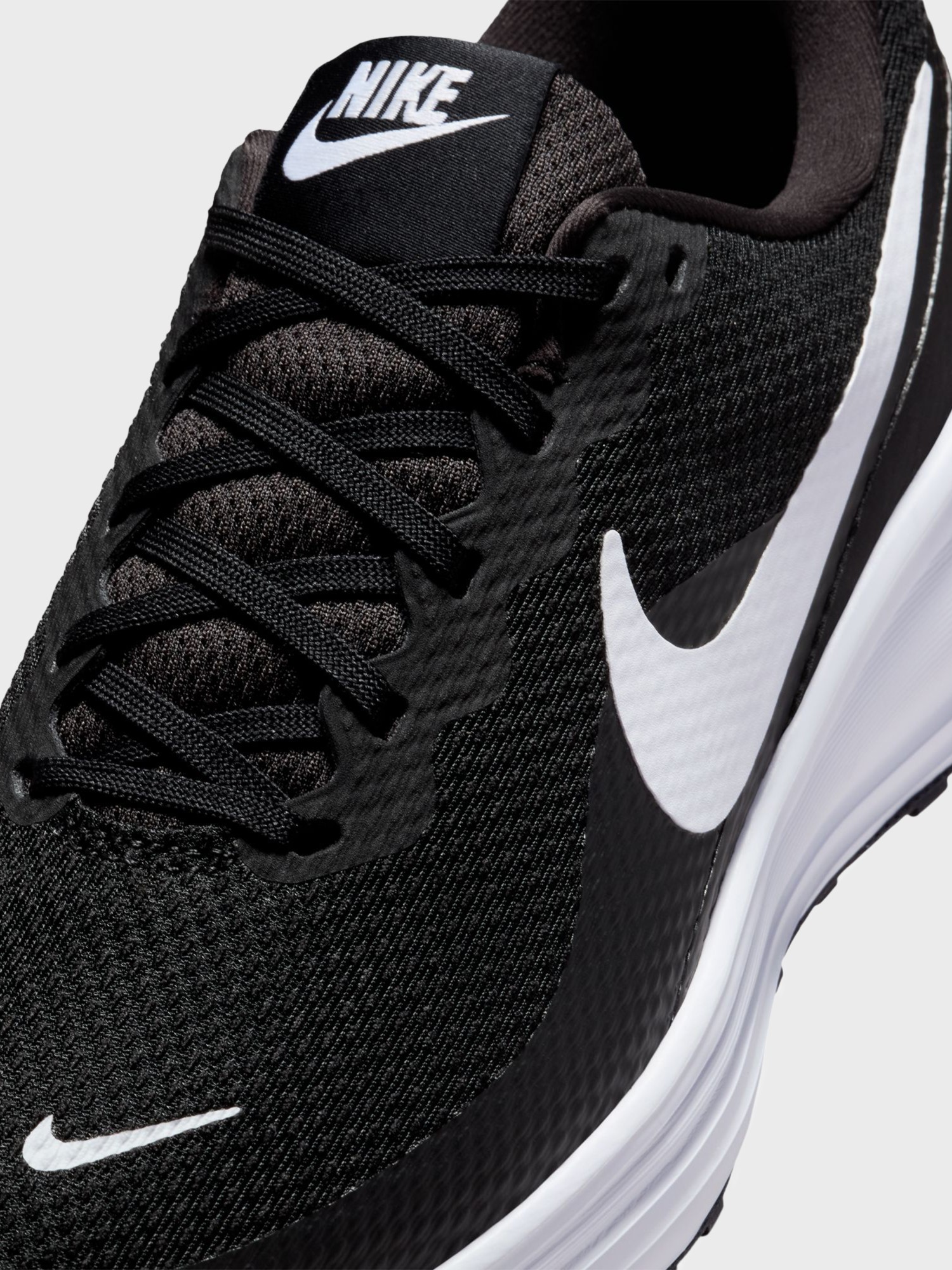 Кроссовки женские Nike W REVOLUTION 8 черные HJ8485-001 изображение 4