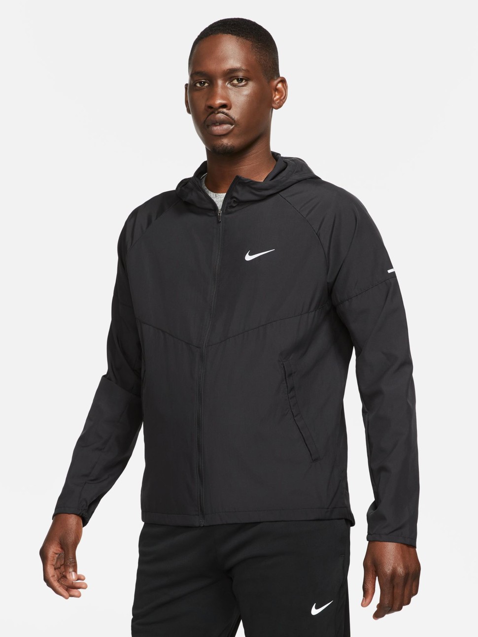 Вітрівка чоловіча Nike M NK RPL MILER JKT чорна DD4746-010 — фото 2