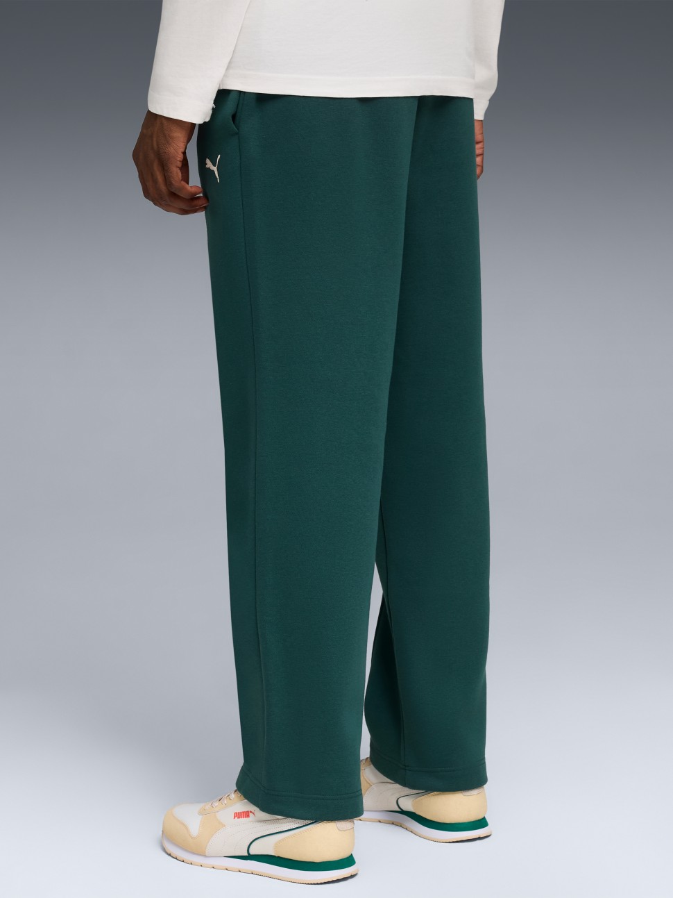 Штани чоловічі Puma CLASS Sweatpants зелені 68821575 — фото 3