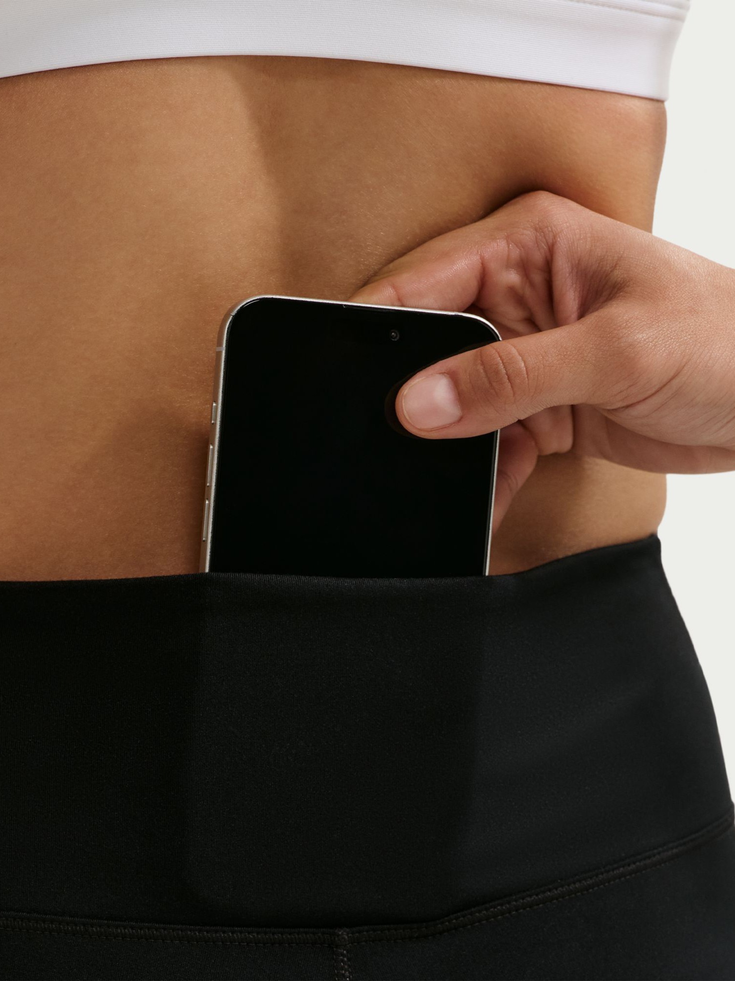 Легінси жіночі Nike W NK DF ONE HR TIGHT USEAM чорні HJ9195-013 изображение 6