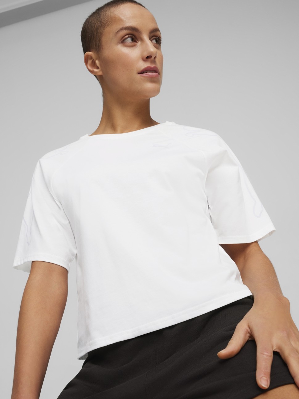 Футболка жіноча Puma MOTION Cat Tee біла 67998702 — фото 2