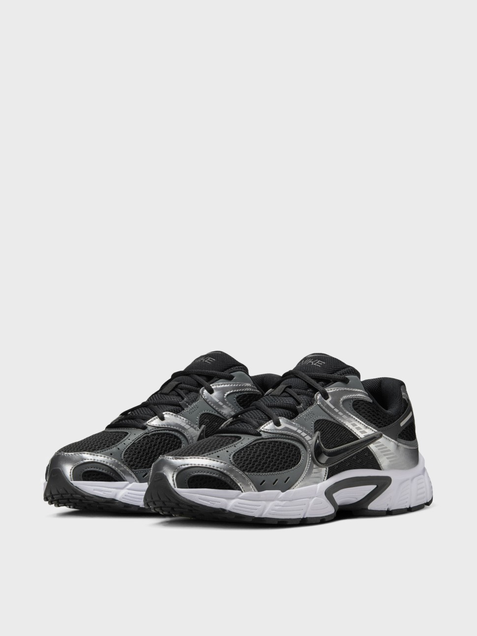 Кроссовки мужские Nike V5 RNR черные HJ5228-004 — фото 3 — Sport City Кроссовки мужские Nike V5 RNR черные HJ5228-004 — фото 3