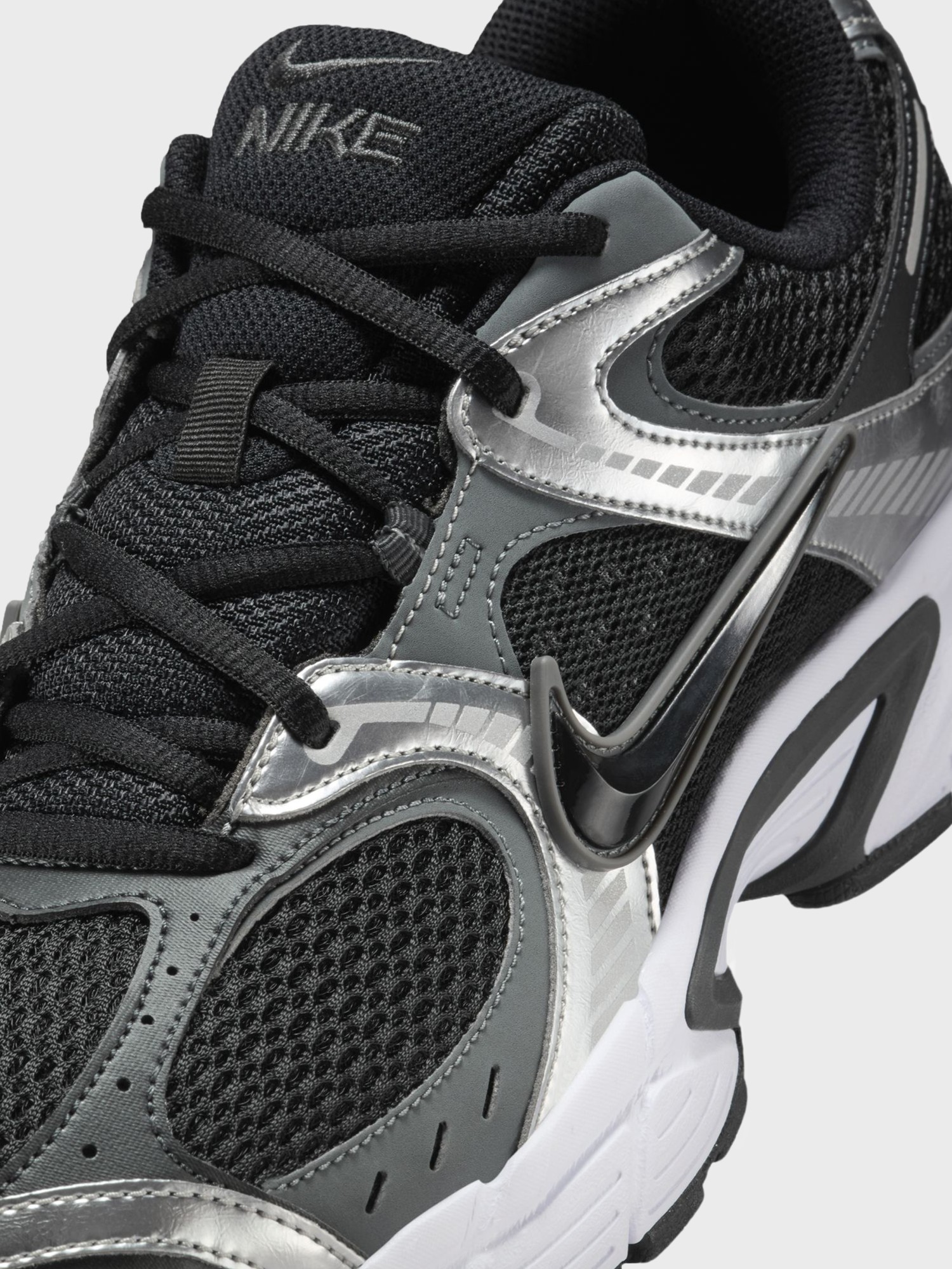 Кроссовки мужские Nike V5 RNR черные HJ5228-004 изображение 4