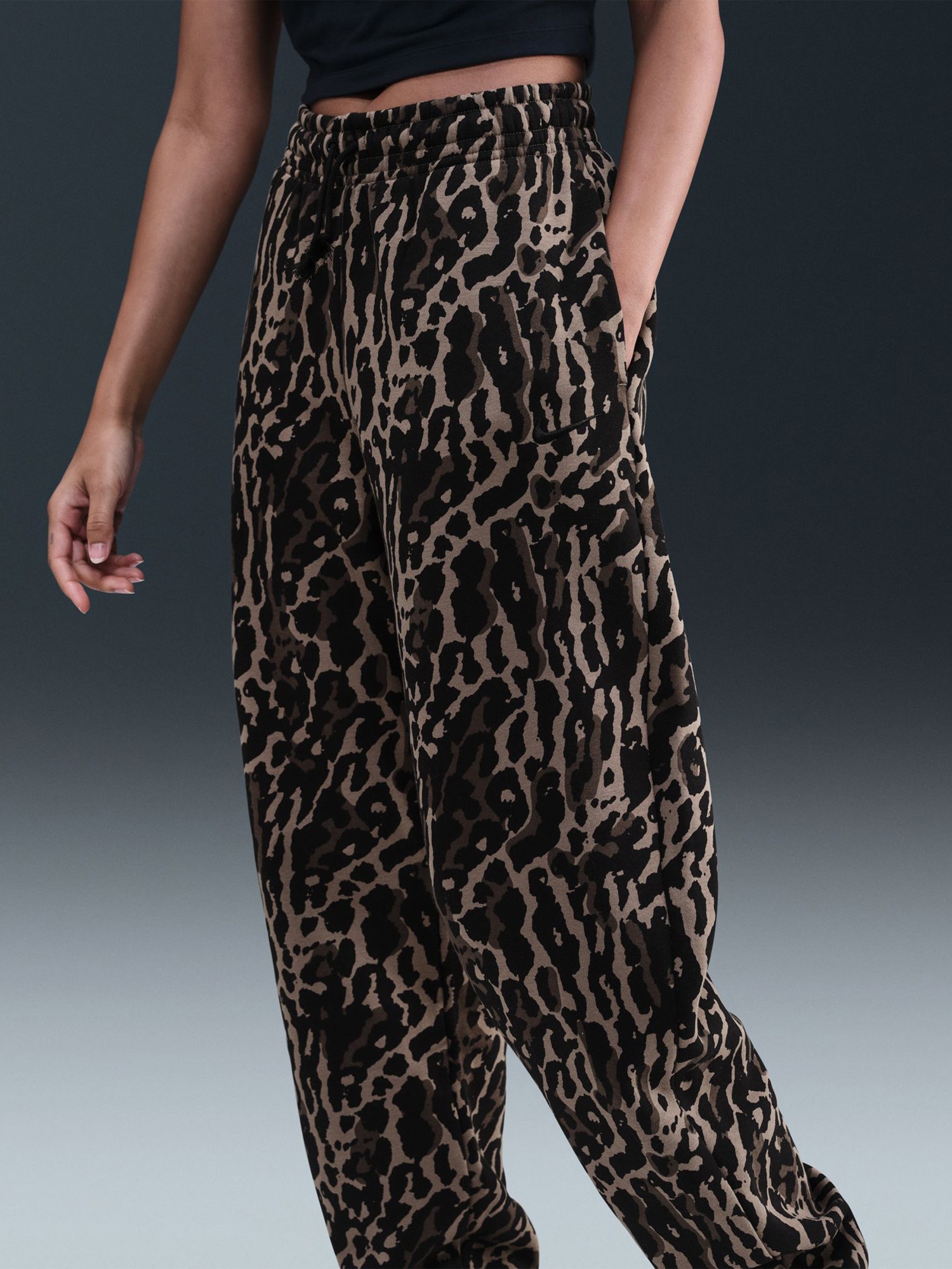 Брюки женские Nike W NSW PHNX FLC HR OS AOP PNT коричневые IB2366-010 изображение 4