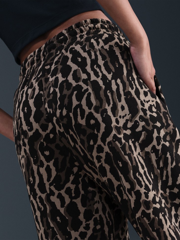 Брюки женские Nike W NSW PHNX FLC HR OS AOP PNT коричневые IB2366-010 изображение 5