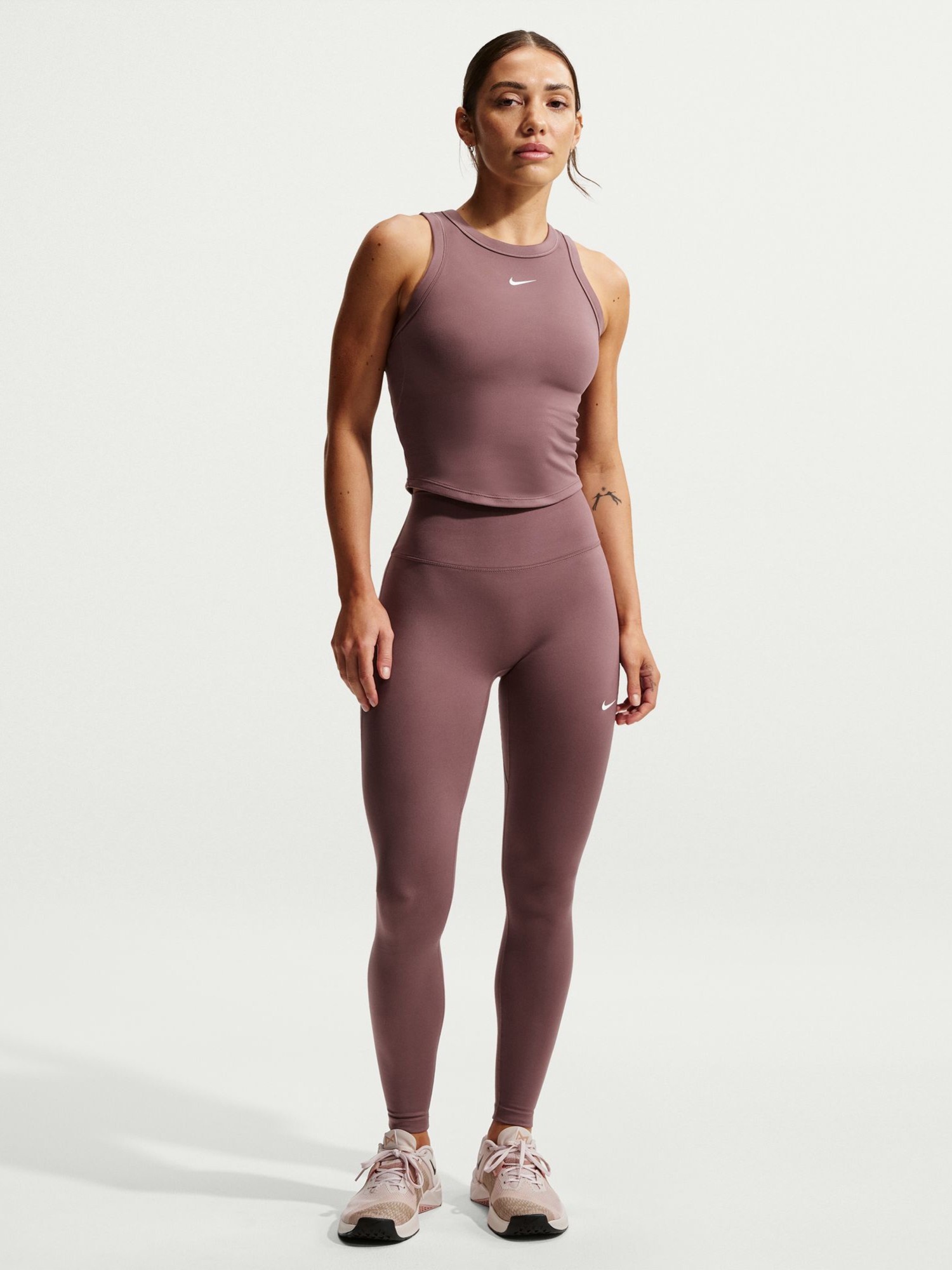 Легінси жіночі Nike W NK DF ONE HR TIGHT USEAM коричневі HJ9195-502 изображение 2