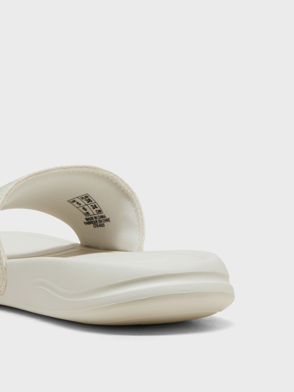 Пляжне взуття жіноче Puma Popcat 20 Fleurs de Provence кремове 40485801 — фото 4