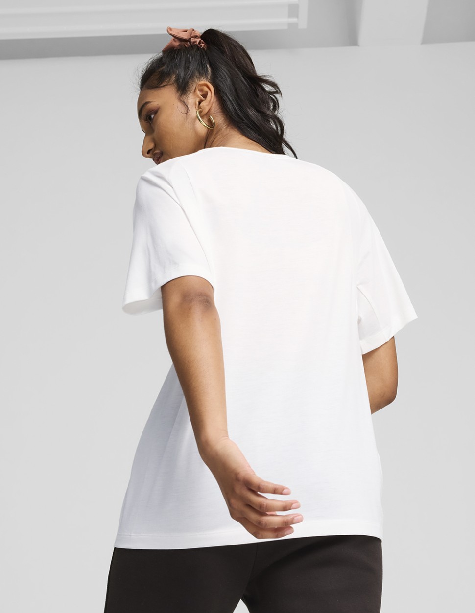 Футболка жіноча Puma EVOSTRIPE Tee біла 68166802 — фото 3