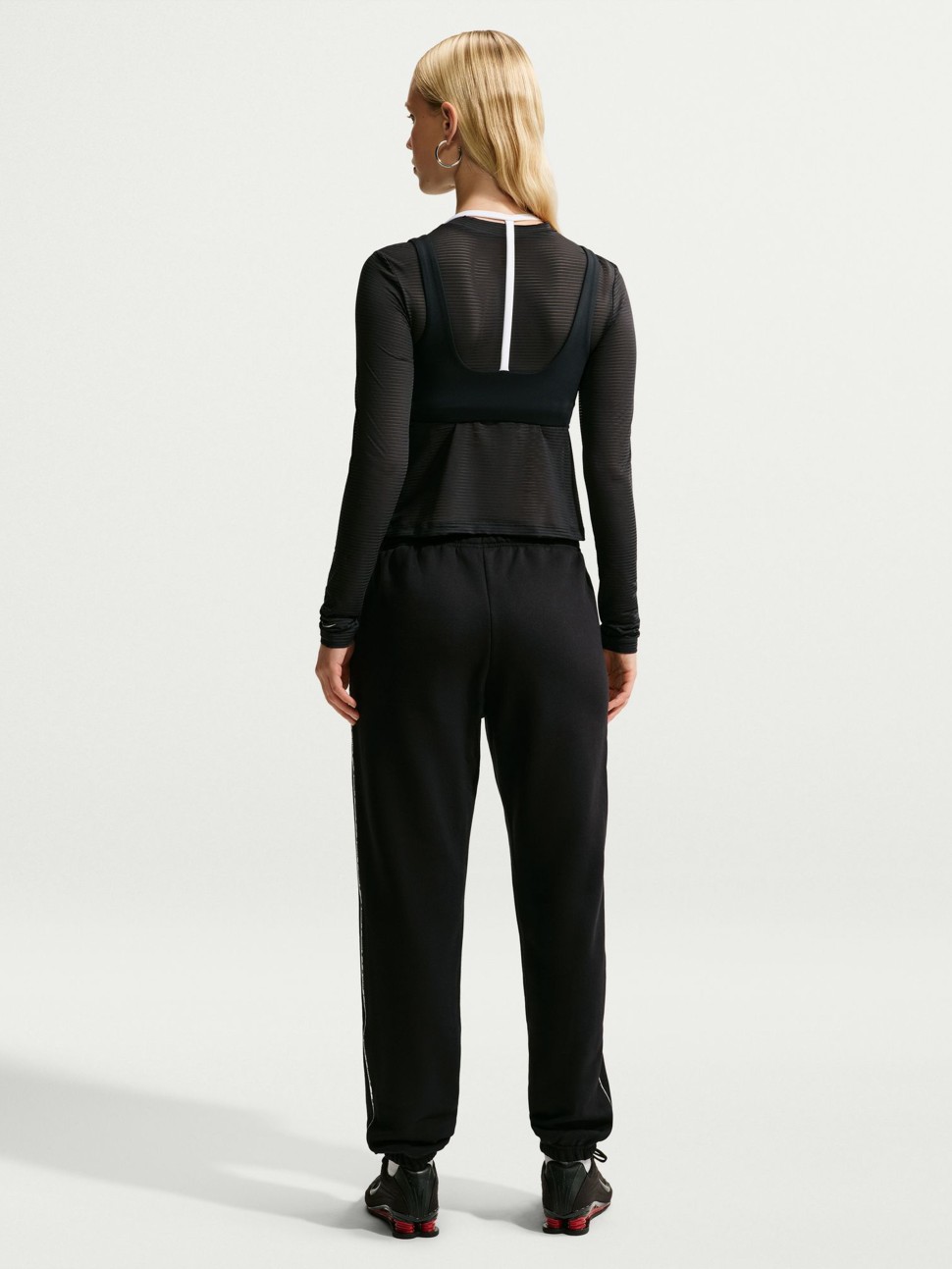 Women's pants Nike W NK STDO FLC MW MR AD CFF PNT black IQ3885-001 — photo 3 — Sport City Women's pants Nike W NK STDO FLC MW MR AD CFF PNT black IQ3885-001 — photo 3