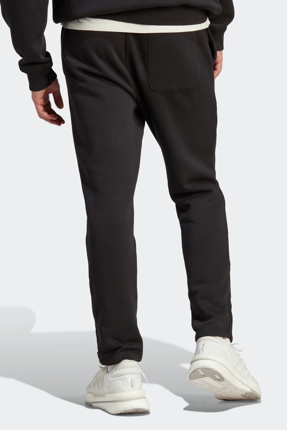 Штани чоловічі Adidas M ALL SZN TZ PT чорні IB4070 — фото 4