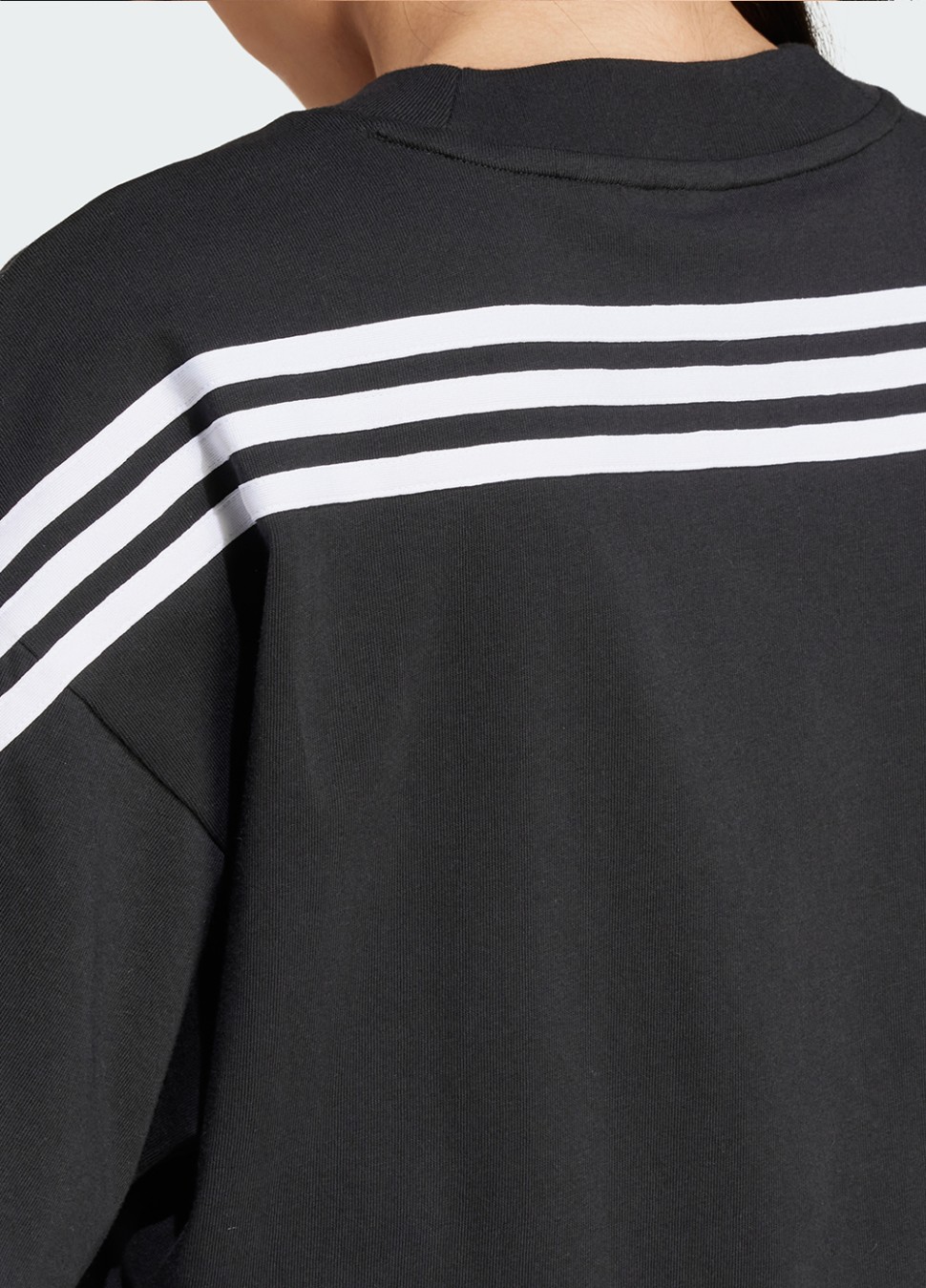 Футболка жіноча Adidas W FI 3S TEE чорна IP1571 — фото 6