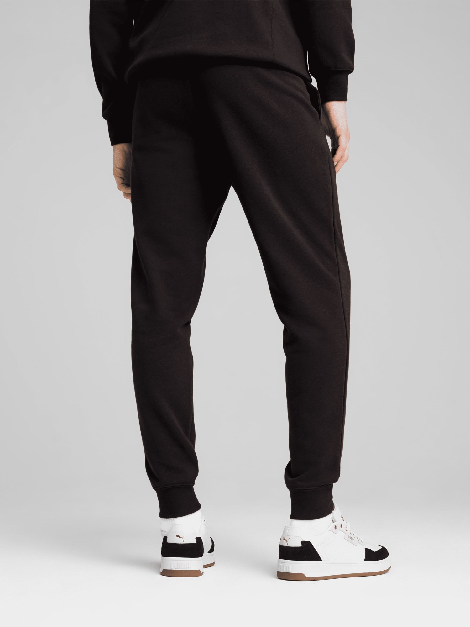 Брюки мужские Puma PUMA CLASS Sweatpants черные 68465201 изображение 3