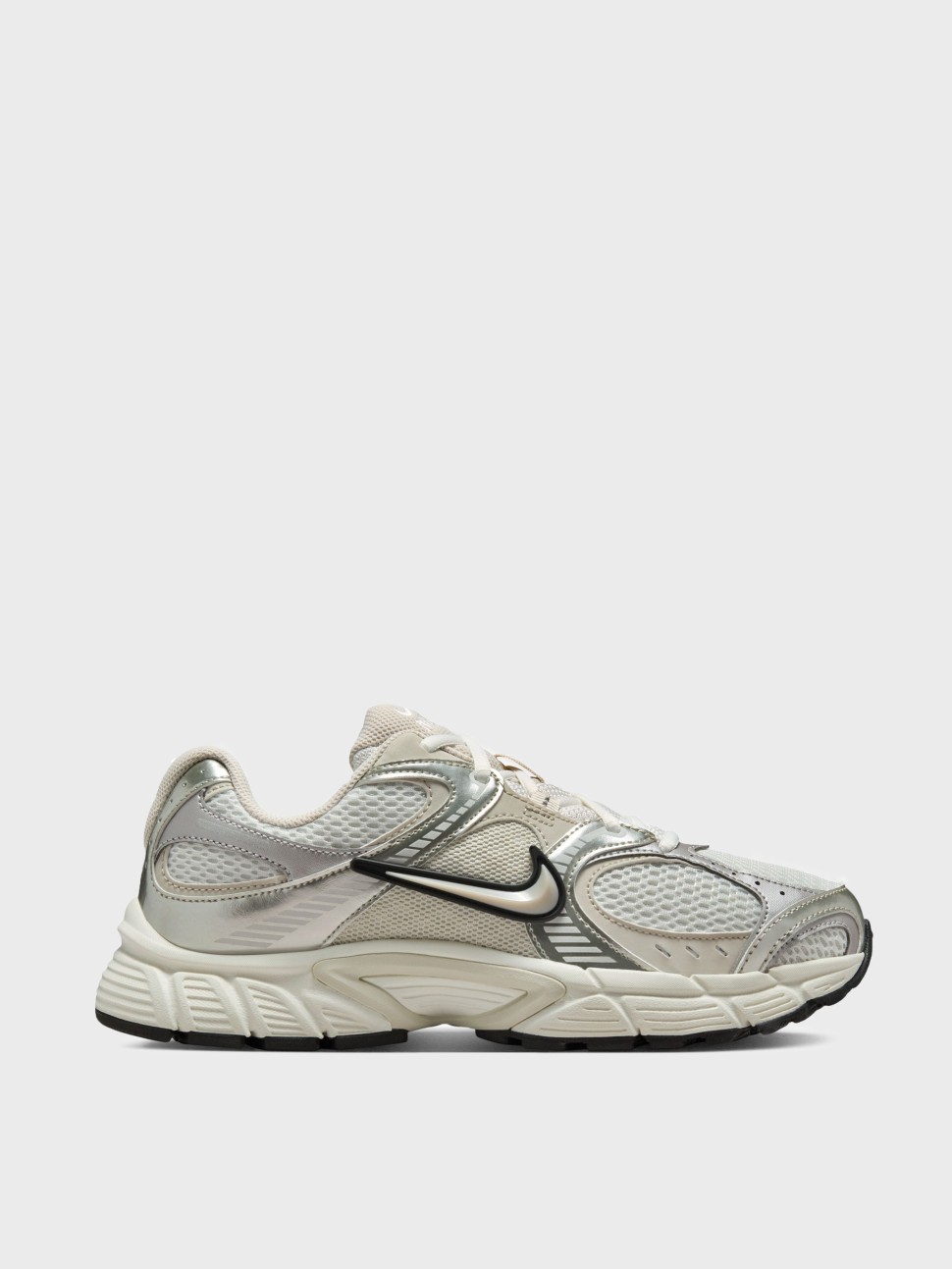 Кросівки жіночі Nike W V5 RNR кремові HQ7901-104 — фото 2